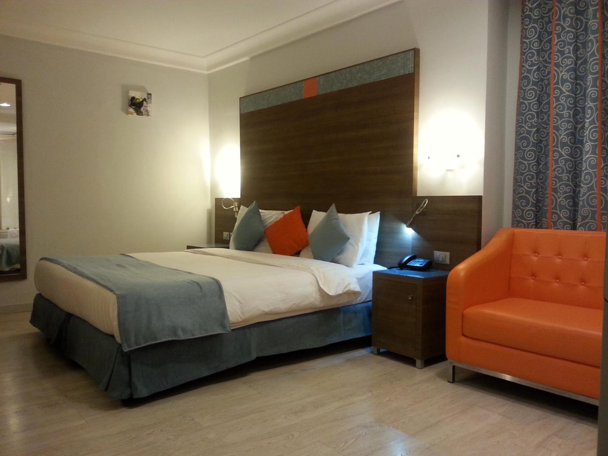 Benin Royal Hotel كوتونو الغرفة الصورة