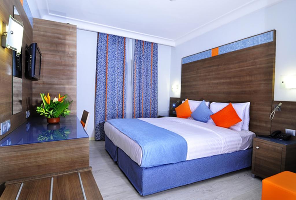 Benin Royal Hotel كوتونو الغرفة الصورة